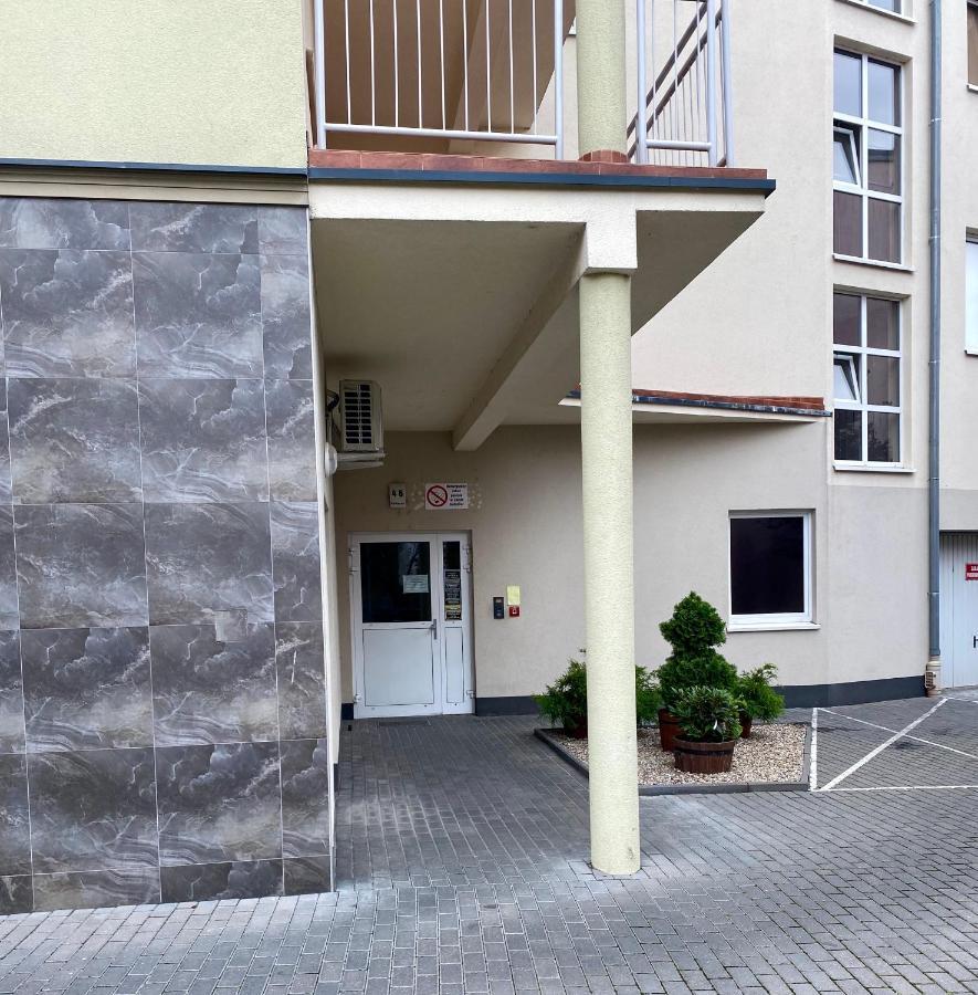 Apartamenty Teatralne Гожув-Велькопольски Экстерьер фото