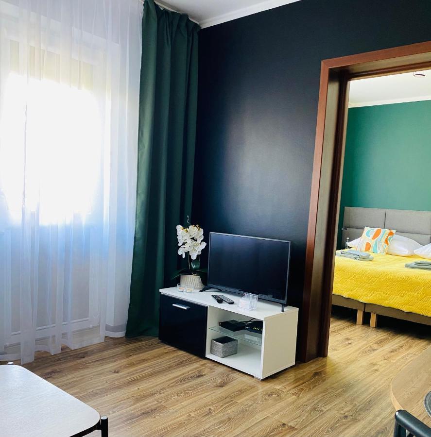 Apartamenty Teatralne Гожув-Велькопольски Экстерьер фото